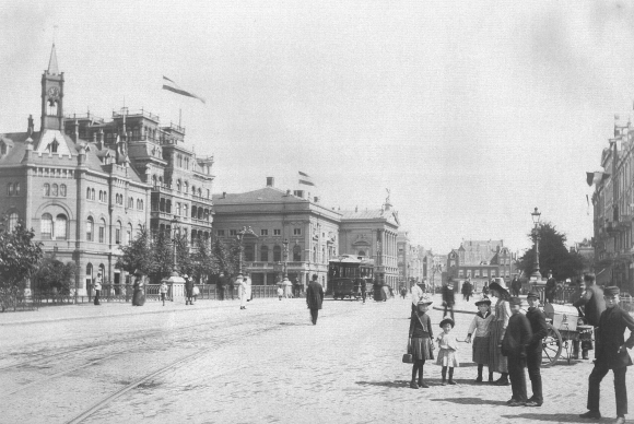 asd03.bmp (226126 bytes)