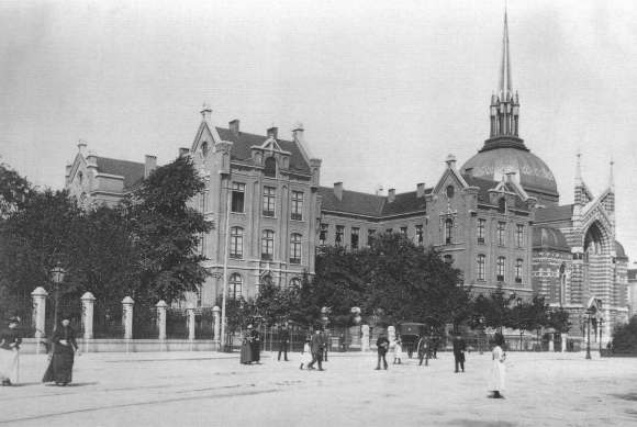 asd04.gif (209636 bytes)